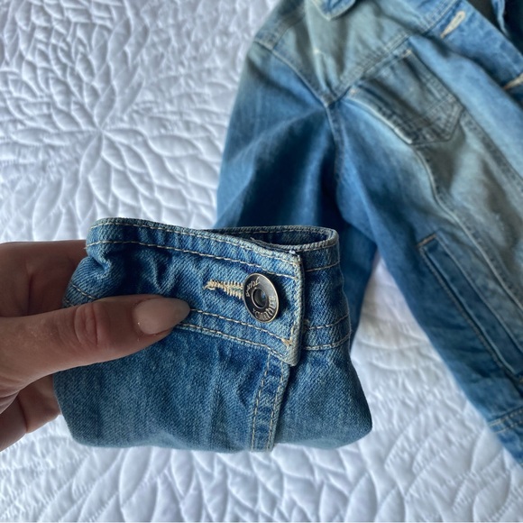 Blue Jean Jacket with Fitted Silhouette - Picture 5 of 7